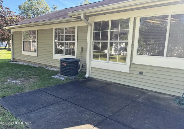 Photo 4 of Single family home for sale at 878 Winchester Ct #B, Manchester, NJ 08759 | MLS# 22626813 | Listing updated on 2026-10-03