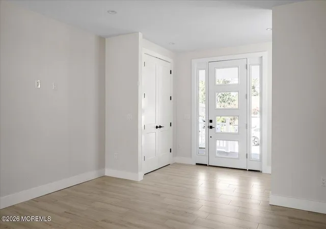 Photo 4 of Single family home for sale at 555 Lillie Rd, Toms River, NJ 08753 | MLS# 22626799 | Listing updated on 2026-09-16