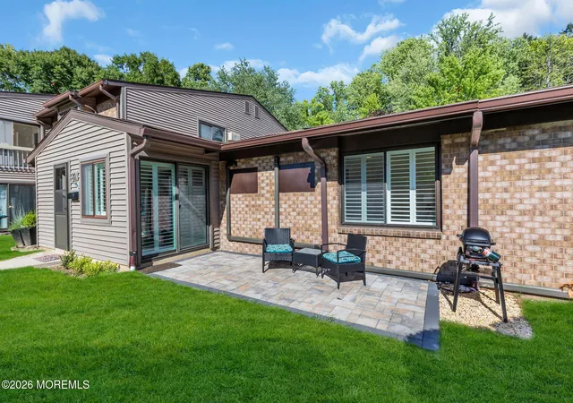 Photo 3 of Sale Pending at 20 Lexington Ct, Red Bank, NJ 07701 | MLS# 22626811 | Listing updated on 2026-09-09