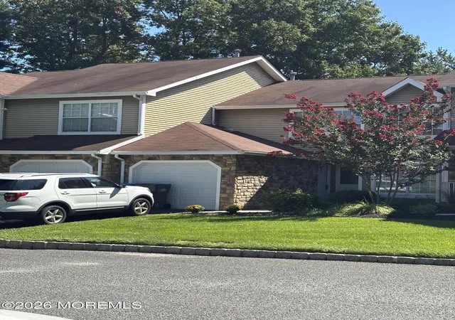 3rd image of 15 Saddle Ct, Tinton Falls, NJ 07753 | MLS# 22627190