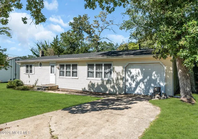 Photo 2 of Sale Pending at 308 Emerald Dr, Brick, NJ 08723 | MLS# 22626974 | Listing updated on 2026-09-29