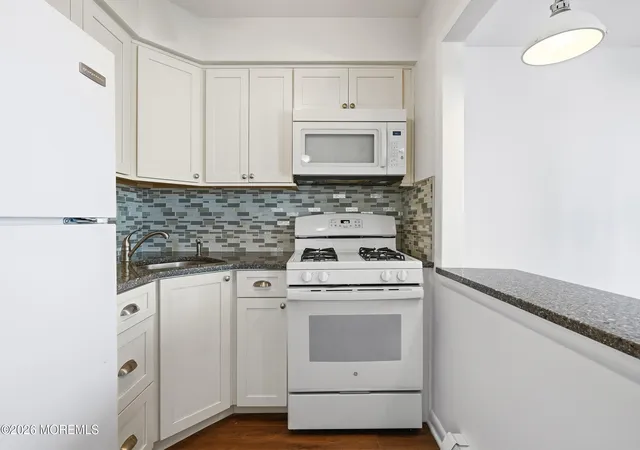 Photo 3 of Sale Pending at 201 8Th Ave #5B, Belmar, NJ 07719 | MLS# 22626952 | Listing updated on 2026-09-09