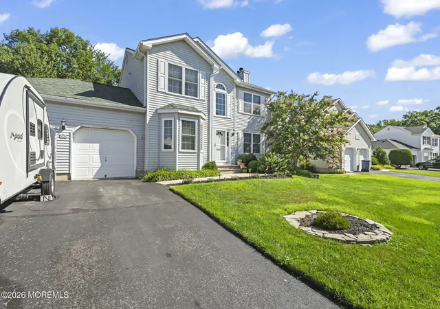 Photo 2 of Single family home for sale at 52 Diamond Ln, Howell, NJ 07731 | MLS# 22626879 | Listing updated on 2026-08-31