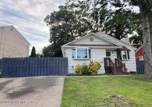 3rd image of 826 Arbordale Dr, Keyport, NJ 07735 | MLS# 22626898