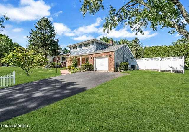 Photo 4 of Single family home for sale at 502 River Ter, Toms River, NJ 08755 | MLS# 22626873 | Listing updated on 2026-09-03
