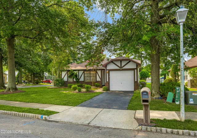 5th image of 3 Hampton Dr, Marlboro, NJ 07746 | MLS# 22626925