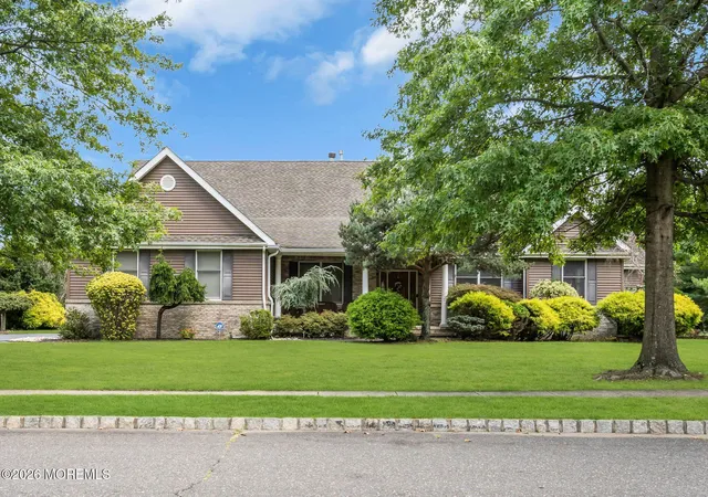 Photo 1 of Single family home for sale at 2303 Donna Dee Ct, Toms River, NJ 08755 | MLS# 22626906 | Listing updated on 2026-08-28