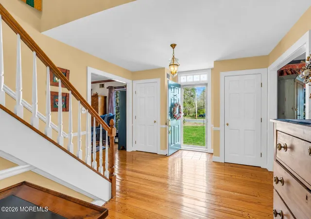 Photo 3 of Sale Pending at 204 Edgemere Dr, Toms River, NJ 08755 | MLS# 22626933 | Listing updated on 2026-09-10