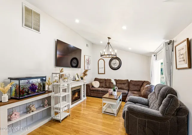 5th image of 308 Tiller Ave, Beachwood, NJ 08722 | MLS# 22626943