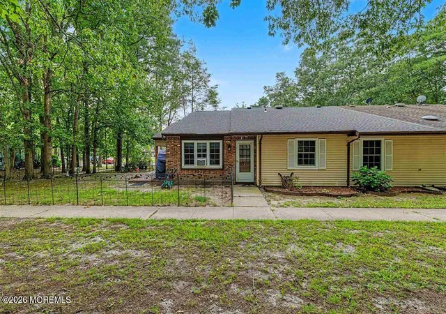 2nd image of 7 Driftwood Dr #204, Little Egg Harbor, NJ 08087 | MLS# 22626937