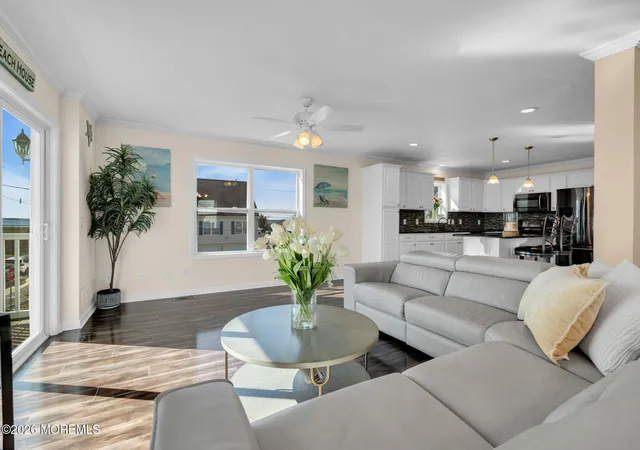 Photo 4 of Single family home for sale at 607 Bay Ave, Union Beach, NJ 07735 | MLS# 22627066 | Listing updated on 2026-09-23