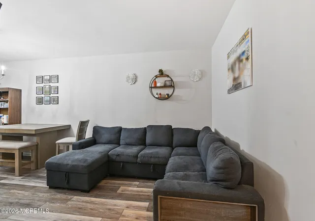 5th image of 12 Cypress Ct #2612, Clinton, NJ 08809 | MLS# 22627141
