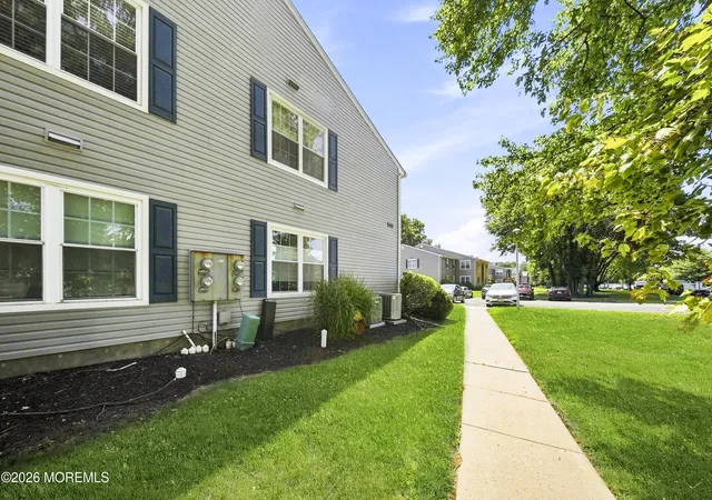 Photo 4 of Sale Pending at 505 Harding Rd #3, Freehold, NJ 07728 | MLS# 22626966 | Listing updated on 2026-09-15