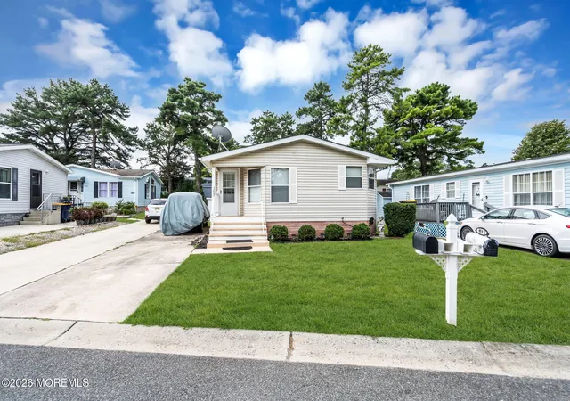 3rd image of 103 Briarwood Ct, Whiting, NJ 08759 | MLS# 22627094