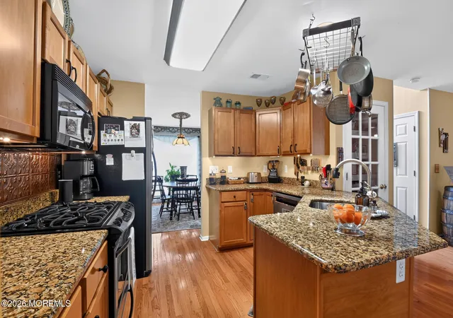5th image of 105 Hollow Oak Ln, Manahawkin, NJ 08050 | MLS# 22627038