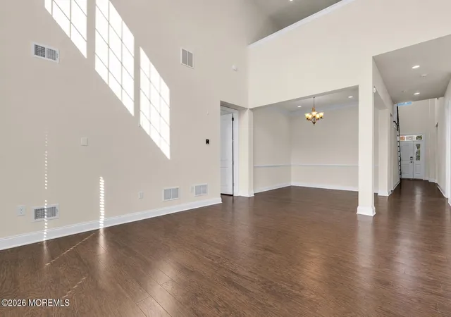 Photo 4 of Single family home for sale at 27 Flagstone Ct, Freehold, NJ 07728 | MLS# 22627043 | Listing updated on 2026-10-05
