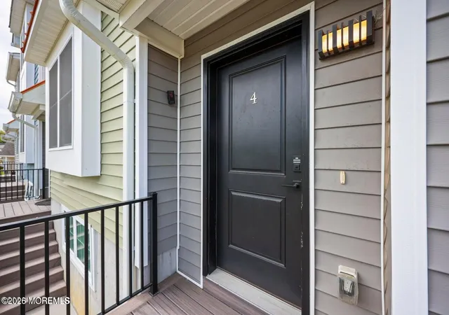 3rd image of 333 First St #4, Keyport, NJ 07735 | MLS# 22627062