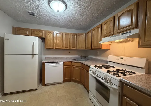 2nd image of 164 Frontier Wy, Tinton Falls, NJ 07753 | MLS# 22627122
