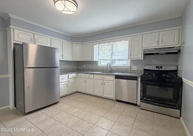 5th image of 35 Ruth Pl, Eatontown, NJ 07724 | MLS# 22627187