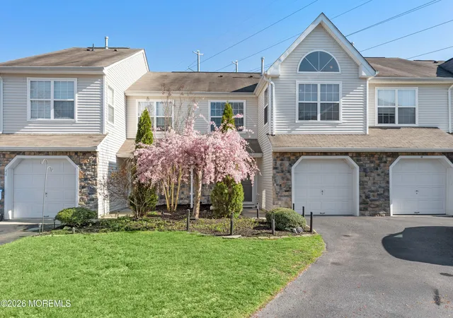 Photo 2 of Single family home for sale at 46 Buford Ct, Tinton Falls, NJ 07753 | MLS# 22627239 | Listing updated on 2026-08-31