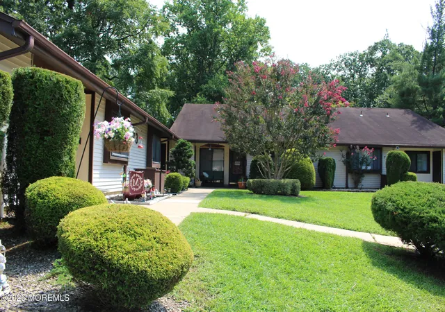 Photo 3 of Single family home for sale at 73 Overlook Wy #C, Manalapan, NJ 07726 | MLS# 22627229 | Listing updated on 2026-09-15