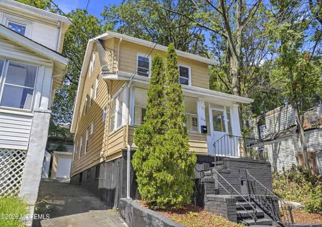 Photo 2 of Single family home for sale at 299 Smith St, Newark, NJ 07106 | MLS# 22627235 | Listing updated on 2026-08-31