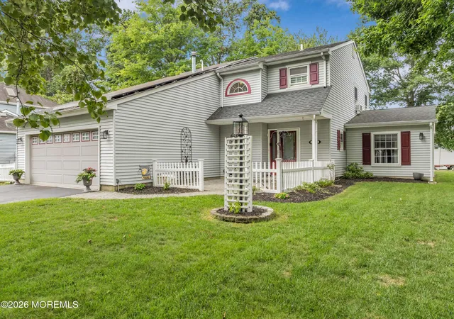 Photo 2 of Sale Pending at 10 Metedeconk Rd, Howell, NJ 07731 | MLS# 22627215 | Listing updated on 2026-10-07