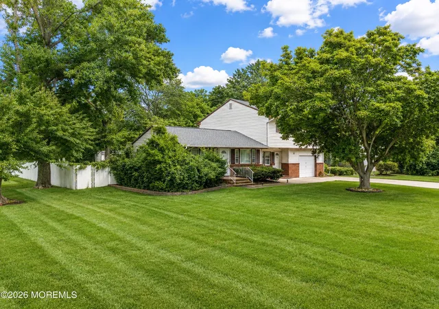 28th image of 524 Lloyd Rd, Matawan, NJ 07747 | MLS# 22627216