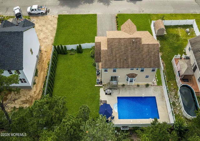 Photo 3 of Sale Pending at 609 Amsterdam Ave, Toms River, NJ 08757 | MLS# 22627218 | Listing updated on 2026-09-14