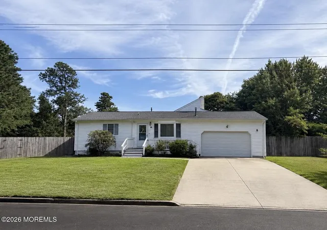 Photo 1 of Single family home for sale at 565 Azalea Dr, Brick, NJ 08724 | MLS# 22627324 | Listing updated on 2026-09-14