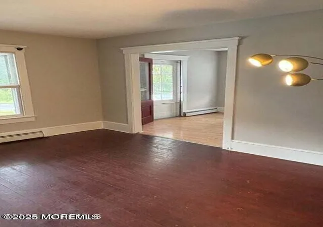 Photo 2 of Single family home for sale at 129 Lien St, Toms River, NJ 08753 | MLS# 22627304 | Listing updated on 2026-08-31
