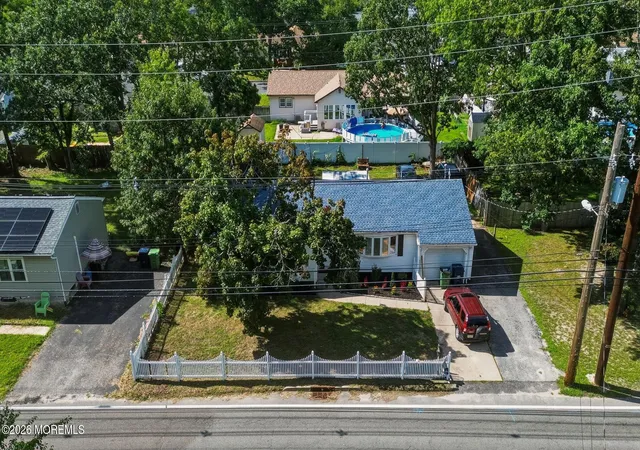 Photo 2 of Sale Pending at 328 Mizzen Ave, Beachwood, NJ 08722 | MLS# 22627344 | Listing updated on 2026-09-16
