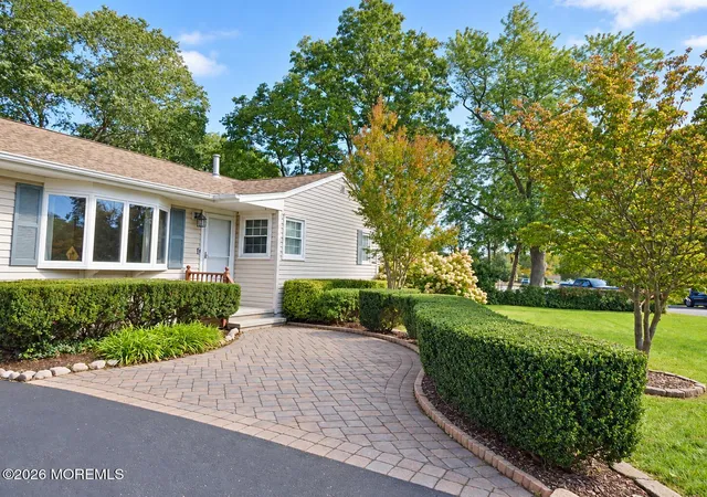 Photo 1 of Single family home for sale at 128 Mount Ln, Toms River, NJ 08753 | MLS# 22630908 | Listing updated on 2026-10-25