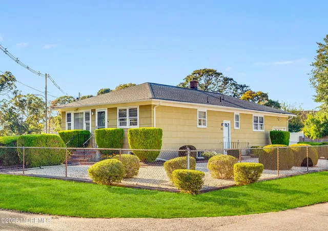 Single family home for sale at 917 Hollywood Blvd, Point Pleasant Boro, NJ 08742 | MLS# 22634292
