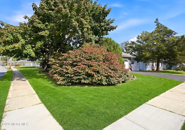 Photo 1 of Single family home for sale at 1766 Yorktowne Blvd, Toms River, NJ 08753 | MLS# 22633289 | Listing updated on 2026-10-26