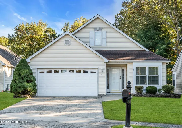 Photo 1 of Single family home for sale at 3 Stewart Ct, Jackson, NJ 08527 | MLS# 22633641 | Listing updated on 2026-10-23