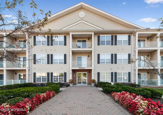 Photo 1 of Single family home for sale at 113 Liddle Ave #113, Edison, NJ 08837 | MLS# 22633635 | Listing updated on 2026-10-26