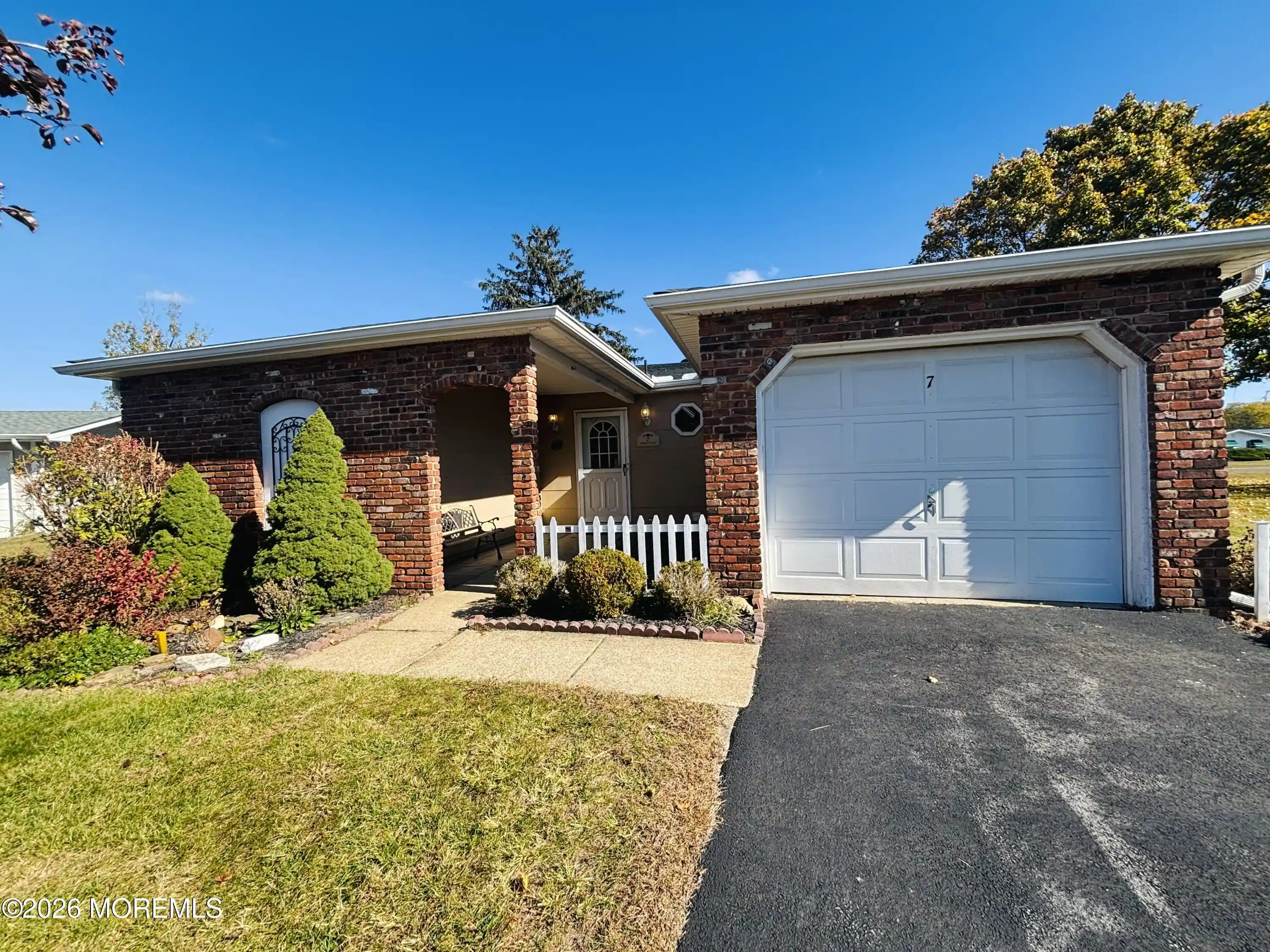 Single family home for sale at 7 Thomas Ct, Brick, NJ 08724 | MLS# 22634295