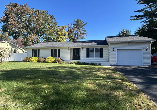 Photo 1 of Single family home for sale at 192 Maple Ave, Island Heights, NJ 08732 | MLS# 22634317 | Listing updated on 2026-10-30