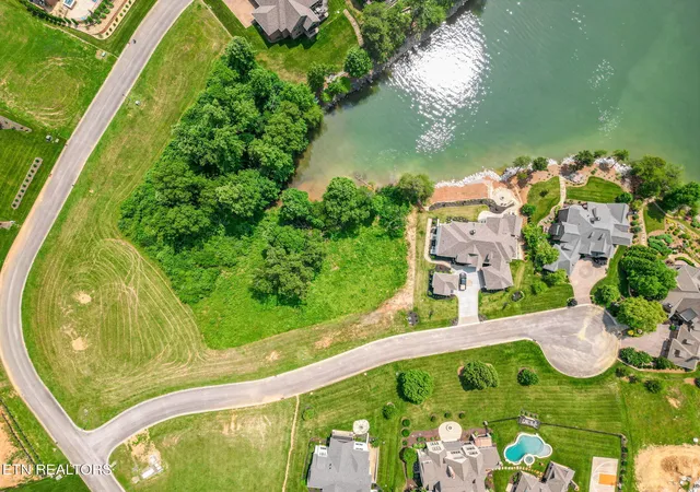 4th image of 377 Beacon Ct, Lenoir City, TN 37772 | MLS# 1175383