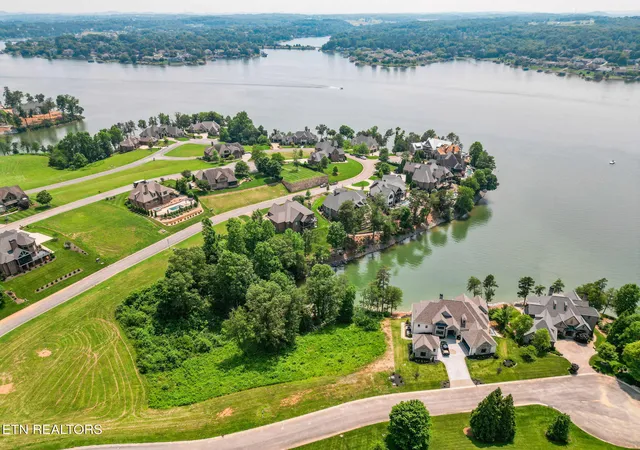 5th image of 377 Beacon Ct, Lenoir City, TN 37772 | MLS# 1175383