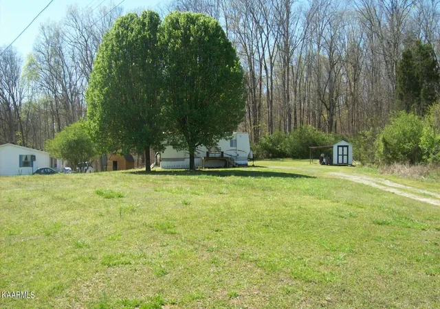 Photo 4 of Sale Pending at 102 Beulah Dr, Louisville, TN 37777 | MLS# 1214989 | Listing updated on 2024-08-22