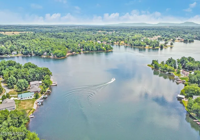 1st image of 8735, 8739 Cherokee Tr, Crossville, TN 38572 | MLS# 1215145