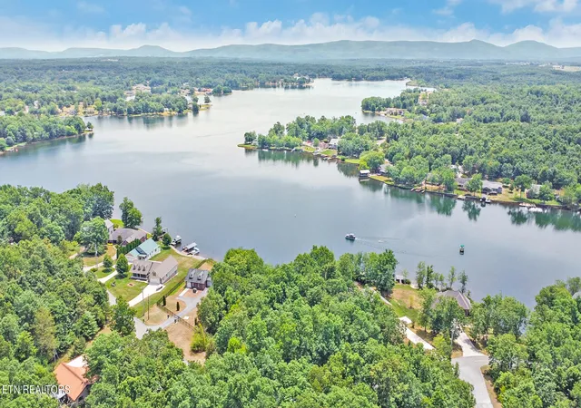 2nd image of 8735, 8739 Cherokee Tr, Crossville, TN 38572 | MLS# 1215145