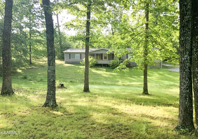 Photo 3 of Sale Pending at 760 Poplar Dr, Crossville, TN 38571 | MLS# 1227859 | Listing updated on 2024-08-22
