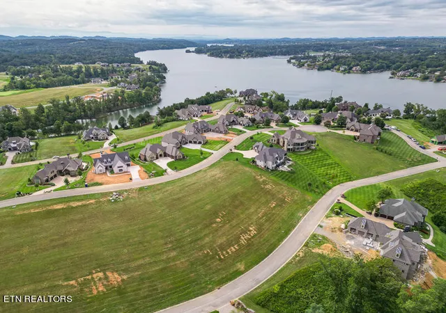 Photo 4 of Land for sale at 470 Commodore Dr, Lenoir City, TN 37772 | MLS# 1239057 | Listing updated on 2026-01-07
