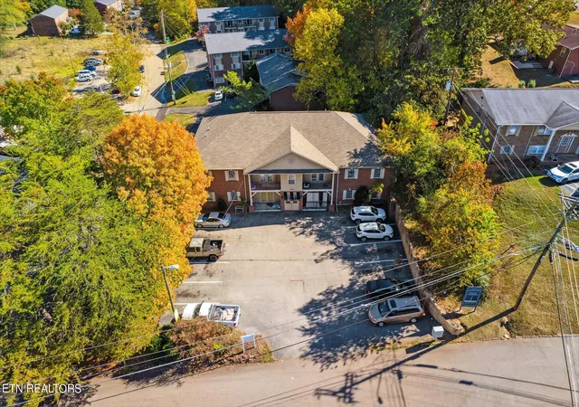Photo 3 of Multi family home for sale at 8122 Nw Elderberry Dr, Knoxville, TN 37919 | MLS# 1244528 | Listing updated on 2026-07-10