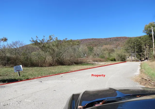 2nd image of 822 Renfro Rd, Harriman, TN 37748 | MLS# 1245156
