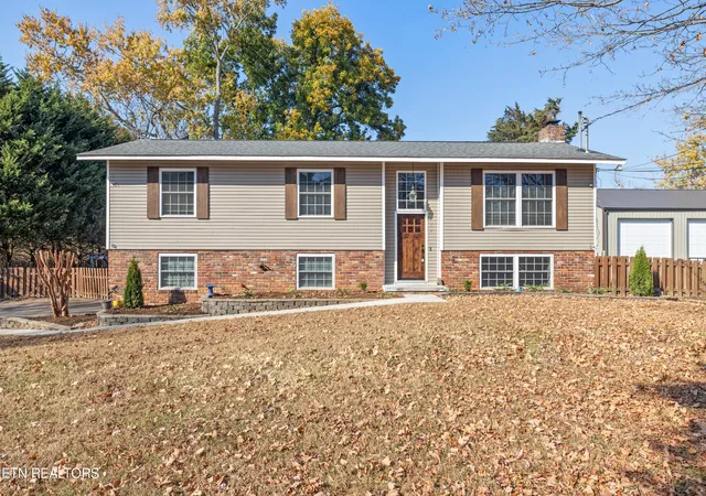 Photo 1 of Sale Pending at 7737 Nubbin Ridge Dr, Knoxville, TN 37919 | MLS# 1245482 | Listing updated on 2024-08-23