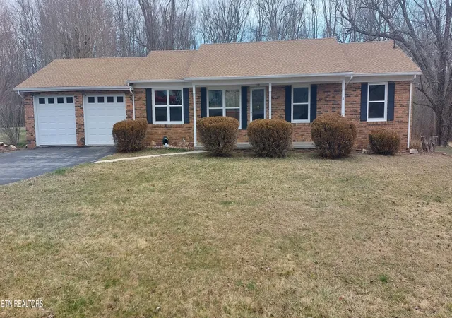 Photo 3 of Sale Pending at 108 Twilight Dr, Crossville, TN 38572 | MLS# 1253218 | Listing updated on 2024-09-25